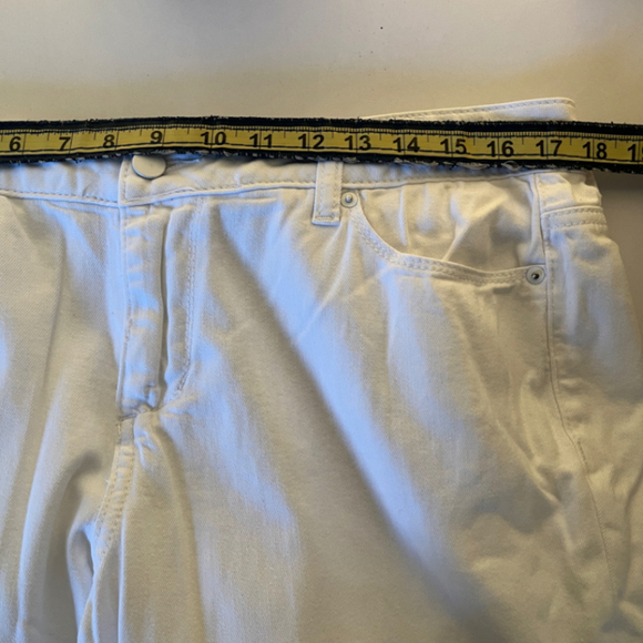 Falls Creek Women's White Denim Jeans Size Large 10 - Picture 6 of 9